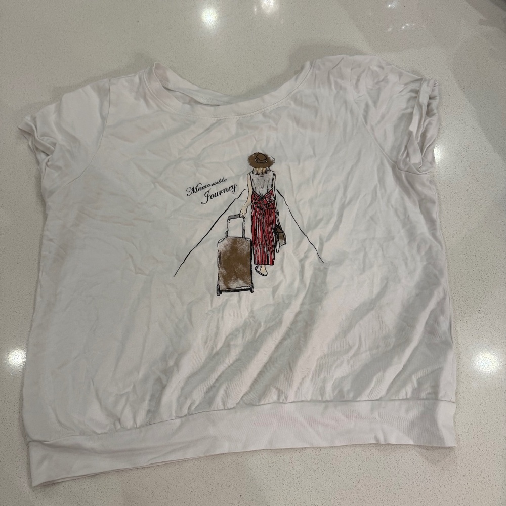 Graphic tee